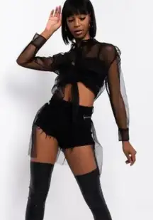 NWT Akira Shadow Tulle Embellished Black Denim Shorts Size Medium