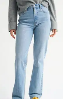 Abercrombie 90s Straight High-Rise