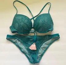 Victoria’s Secret boho lace crochet padded push-up tassel bikini, size 36C large