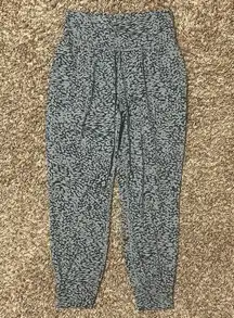 Athleta Salutation Jogger Printed Medium Blue