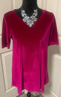 Chris & Carol Fuchsia V-Neck Velvety Top Size Medium