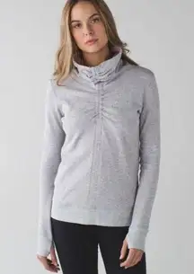 Lululemon In A Cinch Long Sleeve Tee Size 4