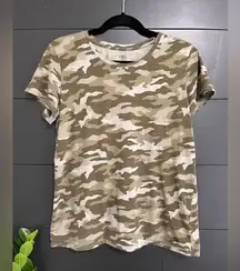 PINK Victoria’s Secret Camo Print Women’s T-shirt Sz L EUC