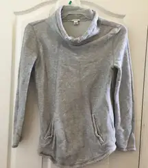 FINAL MARKDOWN Ladies j crew pullover small