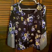 Cute floral blouse by Alyx