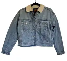 NWT American Eagle Outfitters Fleece Lined Trucker Denim Jacket in Blue