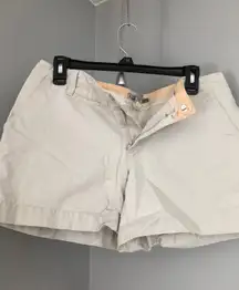 Kaki Mom Shorts