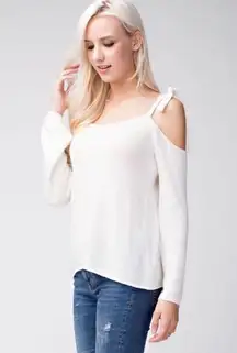 NWT Honey Punch Off Shoulder Ribbon Tie Top