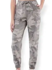 Hollister  Ultra High Rise Camo Cuff Hem Joggers