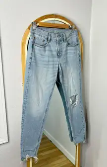 Outfitters distressed 90s skinny jeans with raw hem