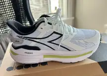 Diadora Shoes