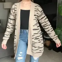 BB Dakota Animal Print Light Camel Cardigan Medium NWT