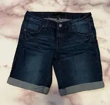 NEW Max Studio Jeans women's size 2 Blue Denim Shorts