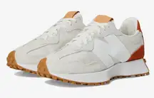 New Balance 327 athletic shoe in the Sea Salt/Rust White 9.5 EUC