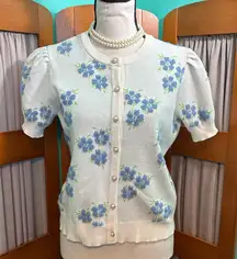 Forward Young Contemporary Chic White Cardigan with Blue Floral Pattern