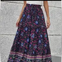 NWT Aly Daly Naxi Skirt Floral Print Navy background, pink/Yellow flower Sz S