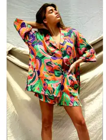 Stone Fox Swim Zenni 100% Linen Shirt Stained Glass Print XS/S