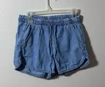 American Eagle Women Chambray Denim Elastic Waist Shorts size Small.