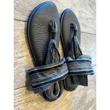 Sanuk Yoga Sling 2 size 9‎ Slip on Sandals Shoes Black White Flip Flop Thongs