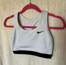 Nike  White And Black Womans Sports Bra Size Large