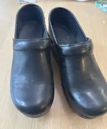 Dansko Black Leather Clogs Shoes Size 39/ US 8.5-9