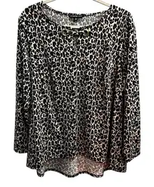 Zac & Rachel Size 1X Leopard Print Long Sleeve Blouse Scoop Neckline Mob Wife