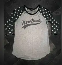 Rue21 Gray and Black Star Sleeve New York Raglan Tee