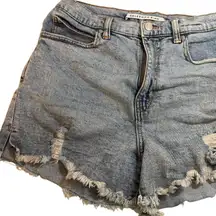 Denim Shorts Distressed Frayed‎ Raw Hem Size 7/28 Edgy Streetwear Indie Boho Y2K