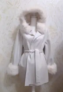 White Faux Fur Trim Winter Jacket – Size Small 