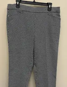 NWT Rafaella Women's Black and White Stretch Capri Pants with Pockets Size 14