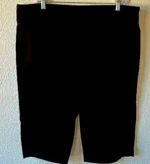 Bermuda Shorts Avenue Size 20 Black