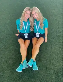 Teal Under Armour Tennis Shoes