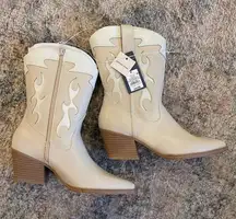 NWT Short Cream Cowboy Boots