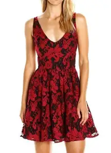 Revolve BB Dakota Party Dress Size 6 Lace Red Black Cocktail Fall Floral Holiday