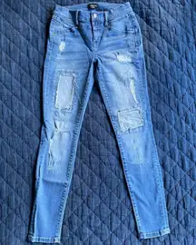 Bebe Distressed Patched Blue Jeans Sz 27