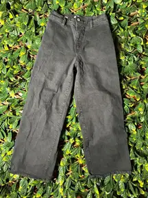 Universal Thread Black Wide Leg Ankle Jean Size 2