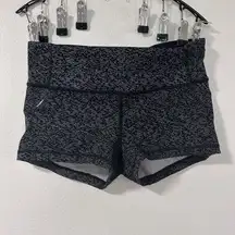 Lululemon Quick Pace Short 2" Soundwave White Black Size 8