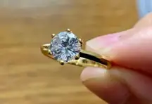 18K Yellow Gold Diamond Ring Size 8