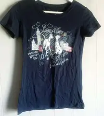 DISNEY Epcot World Showcase 101 Dalmatians Spotted at United Kingdom T-Shirt S