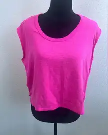 NWT: Lou & Grey Signaturesoft Scoop neck Sleeveless Cropped Tank Top in Pink