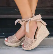 Red Dress Boutique Bow Wedges - 8