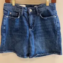 Pilcro and the Letterpress slim boyfriend denim jean shorts size 27
