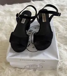 Steve Madden Women's‎ Spinner Platform Heel Black Suede Size 65