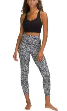 Lululemon  Align High-Rise Pant 25" in Venture Floral Alpine White Black size 2