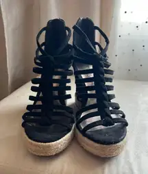 Black Wedges