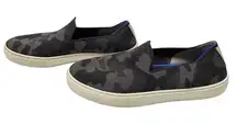 Rothy’s the Original Slip On Sneaker Women’s 9 in Black Grey Camo Print