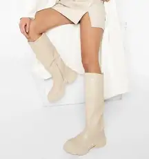 Boohoo Waved Sole Chunky Knee High Boot in Cream Size US7 38