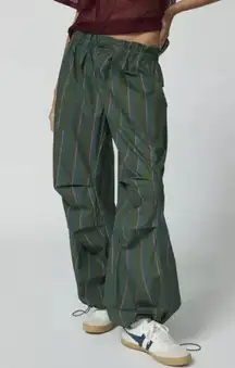 Urban Outfitters NWT  balloon cargo pants