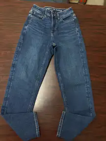 American Eagle Stretch Mom Jean Size 000 Short