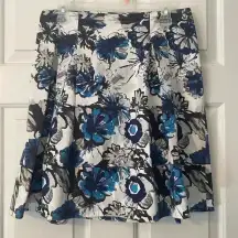 Sharagano Women's Gorgeous Navy and‎ white Skirt Size 8